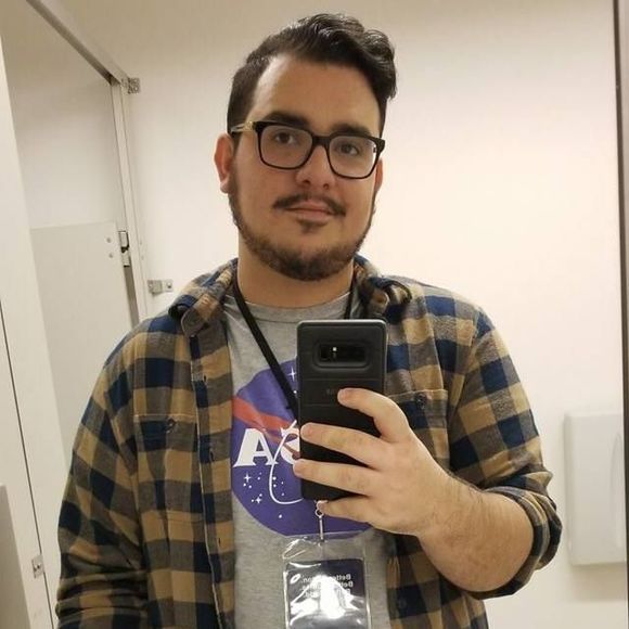 Meet your Posher, Alex - Picture 1 of 1